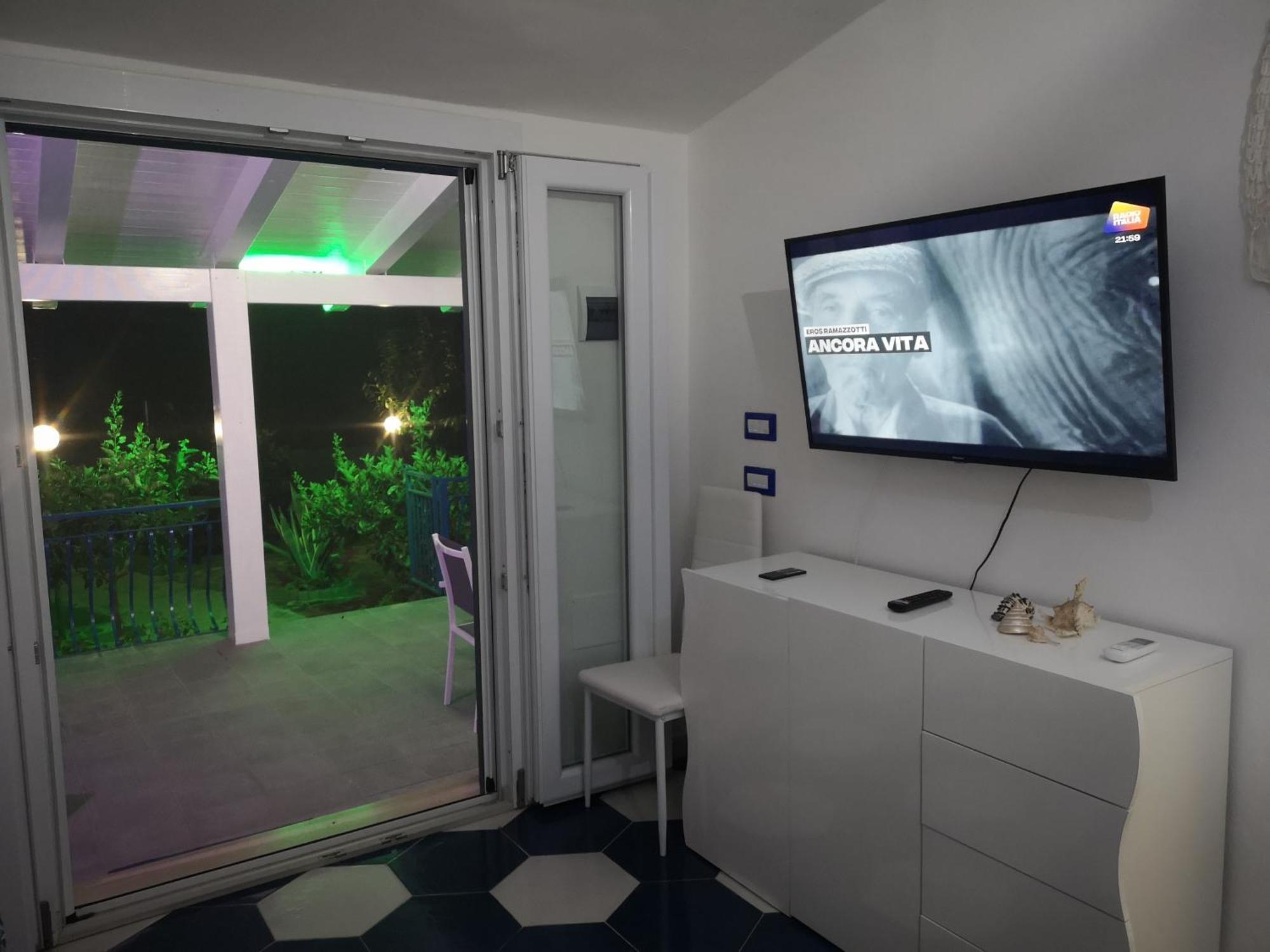 Villa Cilento Mare, Bellissima Con Ampio Giardino Capitello Kamer foto